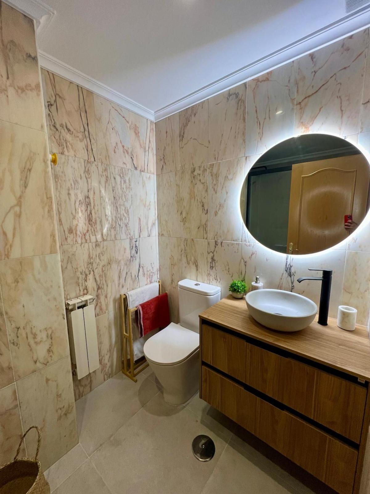651a Siente Centrico Con Garaje Apartamento Oviedo