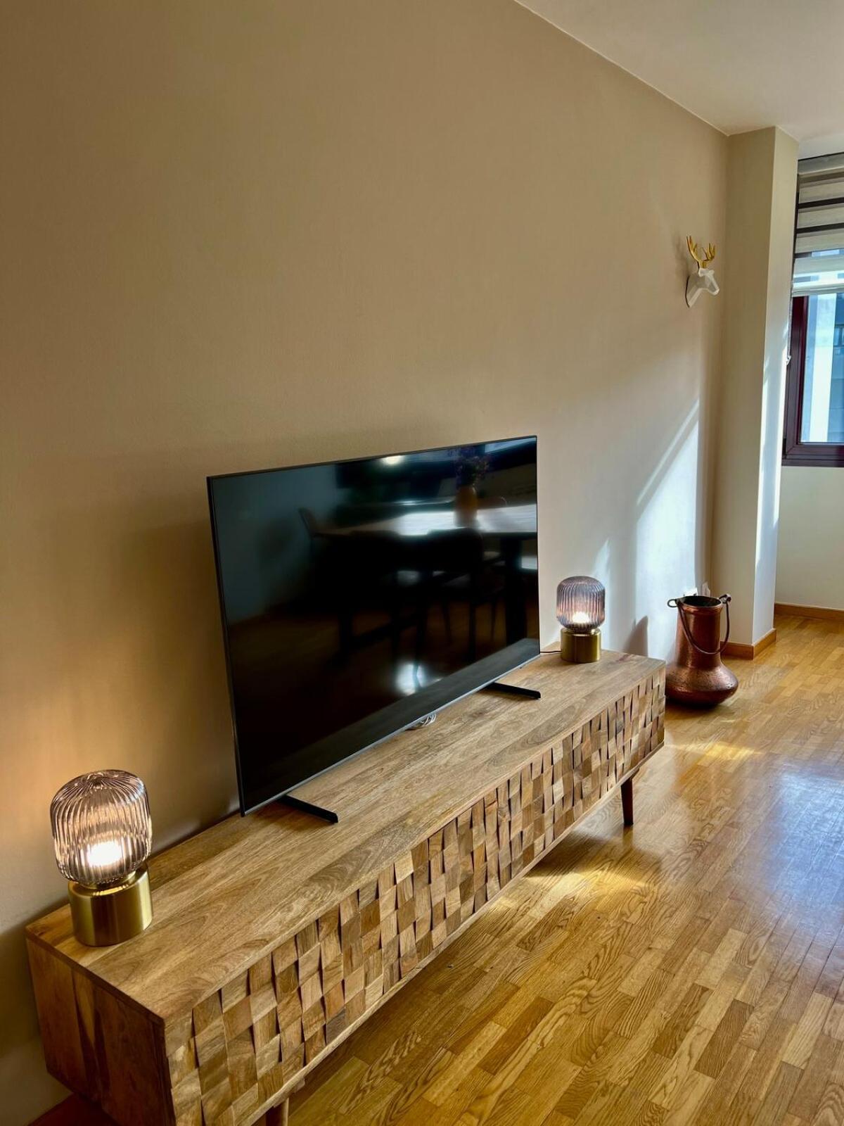651a Siente Centrico Con Garaje Apartamento